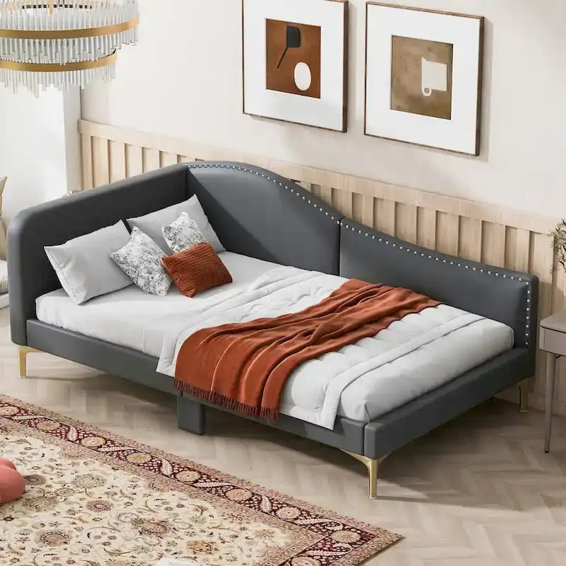 Lit de repos double en lin gris/beige capitonné avec tête de lit et accoudoirs, simple