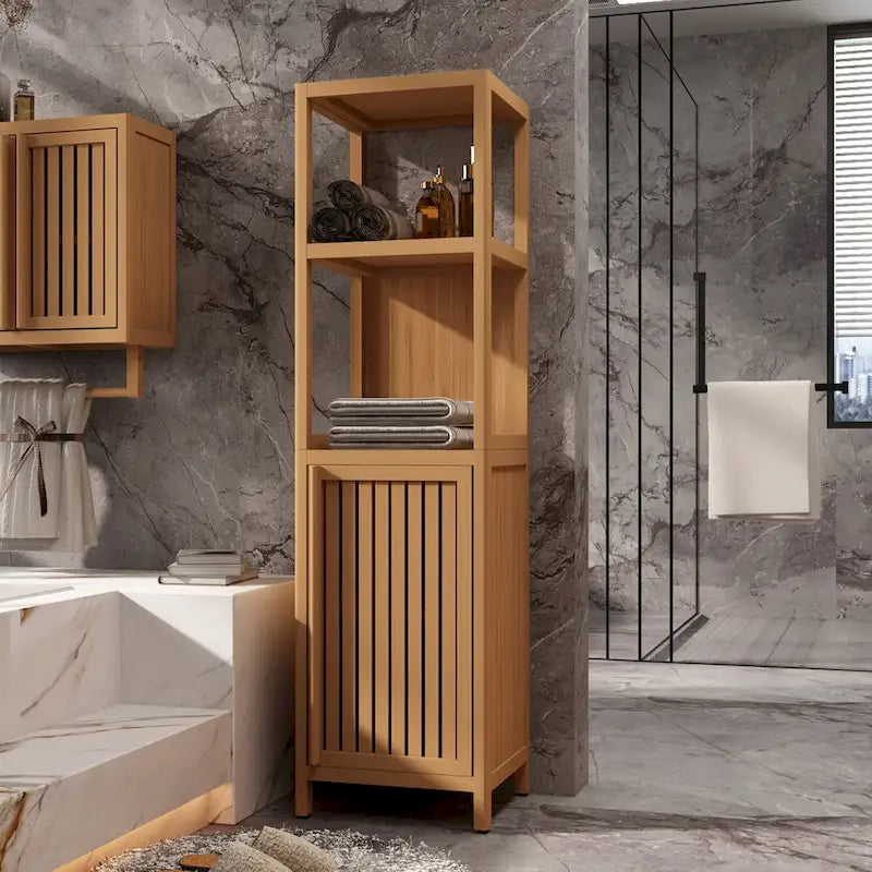 Tour de rangement de salle de bain à 1 porte en bambou naturel de 132 cm de haut avec étagère ouverte, une personne